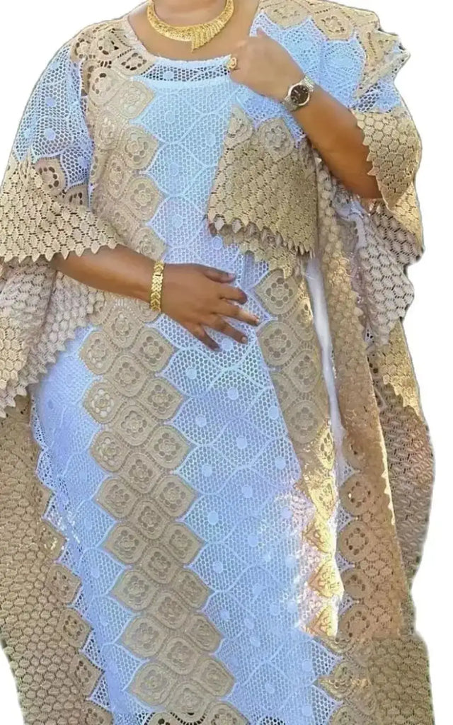 Boubou Africain Dentelle Blanc Et Dorée – Afro Élégance