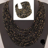 Collier Africain en Perles Multicouches