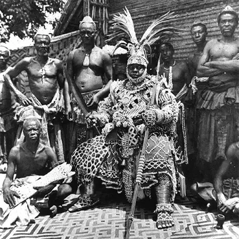 kuba king robe de cérémonie Zaïre bwaantshy