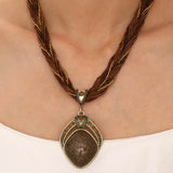 Pendentif Vintage Africain en Pierre