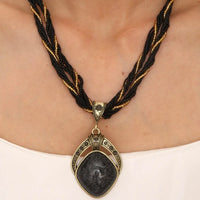 Pendentif Vintage Africain en Pierre
