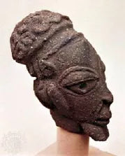 xNok cabeza de terracota